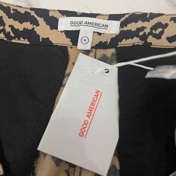 New Good American Leopard Shorts Womens 16 High Rise Tan Tiger Animal - Picture 9 of 11